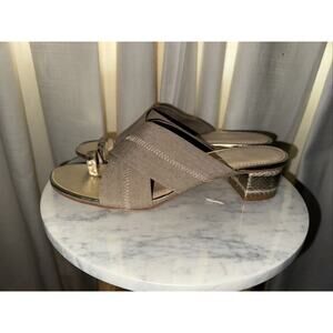 Donald J‎ Pliner Mara Toe Ring Low-Heel Sandal Size 10M Women’s Gold